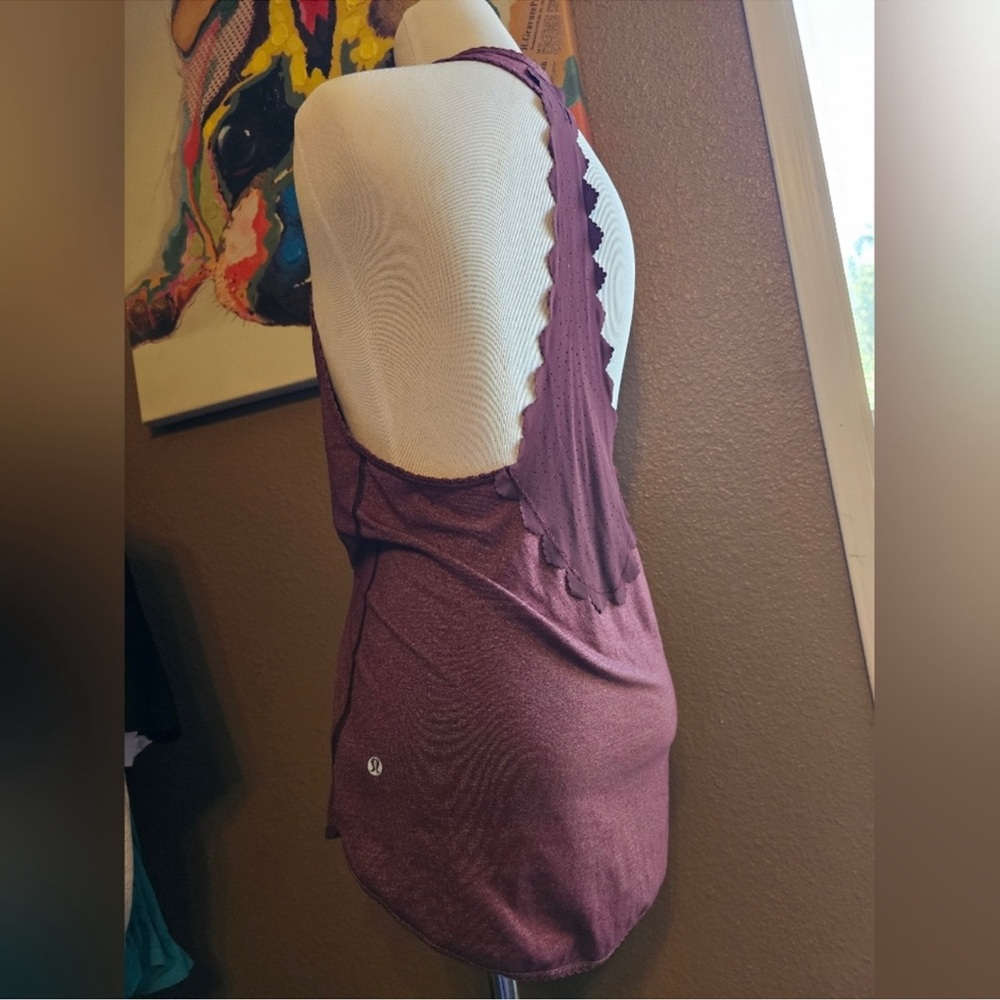 D31-Lululemon Ruby Red High Low Top - image 2